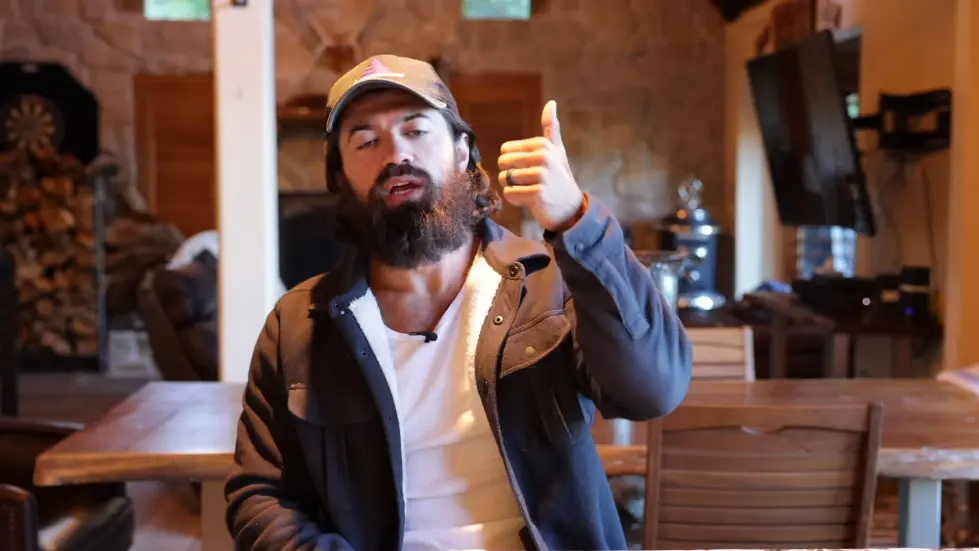 Alex Hormozi: This ONE Equation Will Make You RICH 002