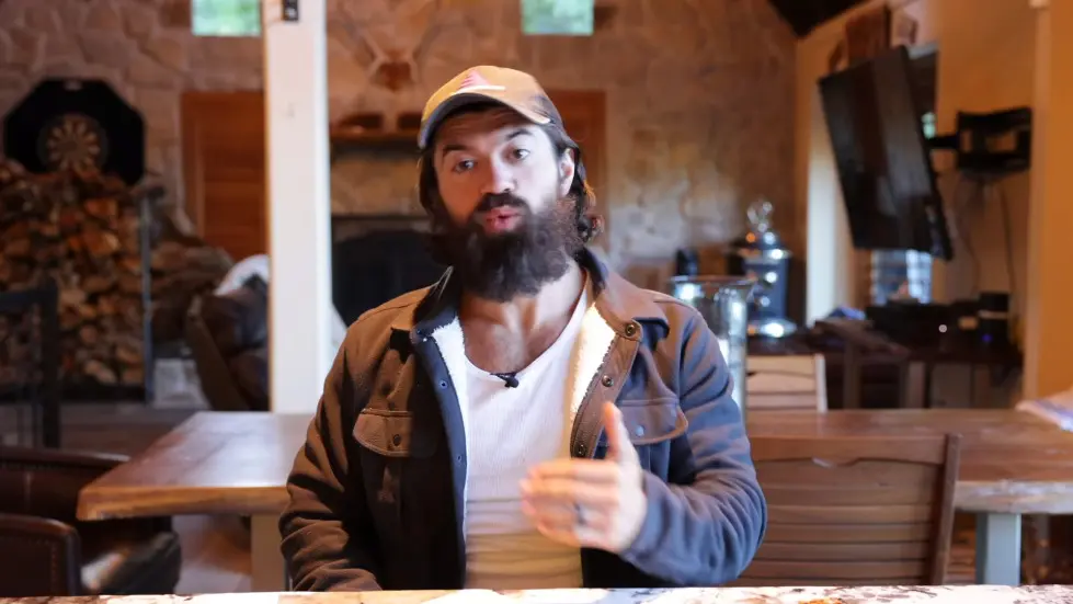 Alex Hormozi: This ONE Equation Will Make You RICH 009