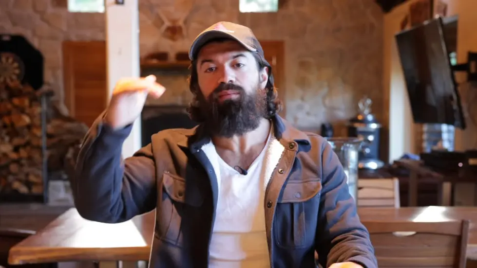 Alex Hormozi: This ONE Equation Will Make You RICH 015