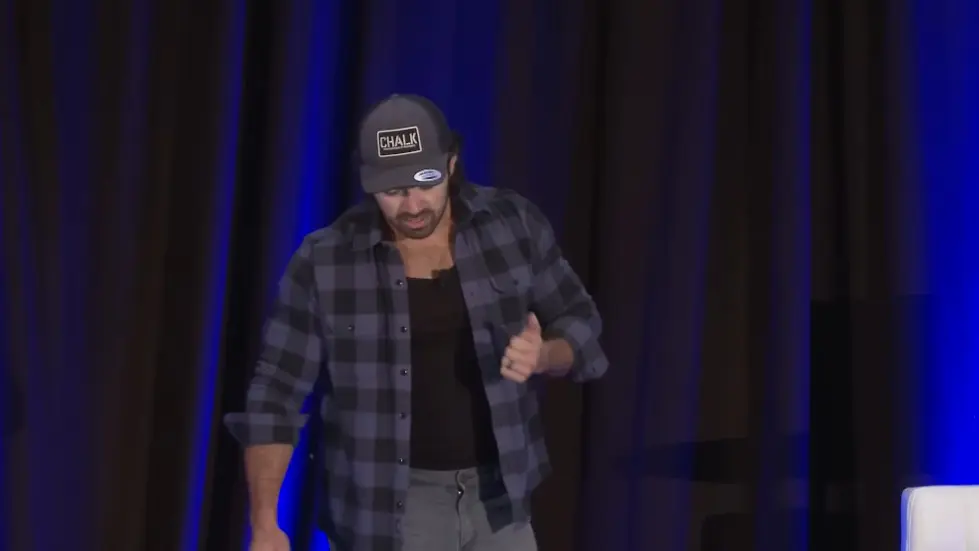 Alex Hormozi: Watch these 55 minutes if you want to be a millionaire in 2022.. 005