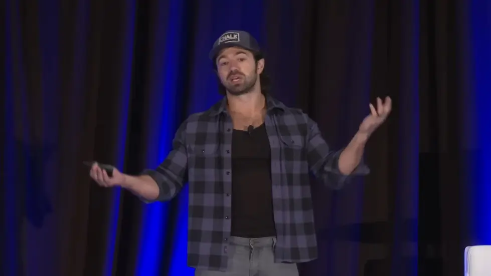 Alex Hormozi: Watch these 55 minutes if you want to be a millionaire in 2022.. 006