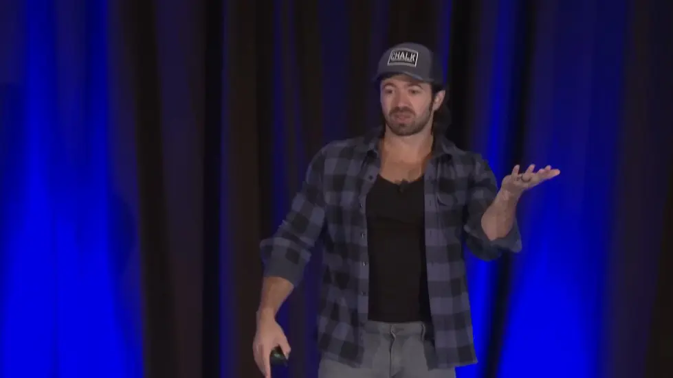 Alex Hormozi: Watch these 55 minutes if you want to be a millionaire in 2022.. 018