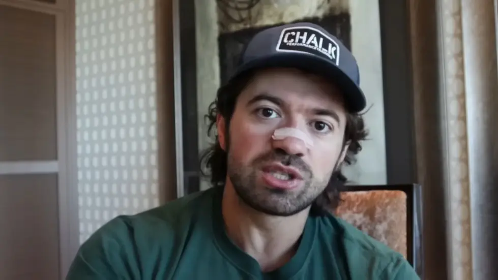 Alex Hormozi: Why daily routines make you poor & fragile [trigger warning] 007