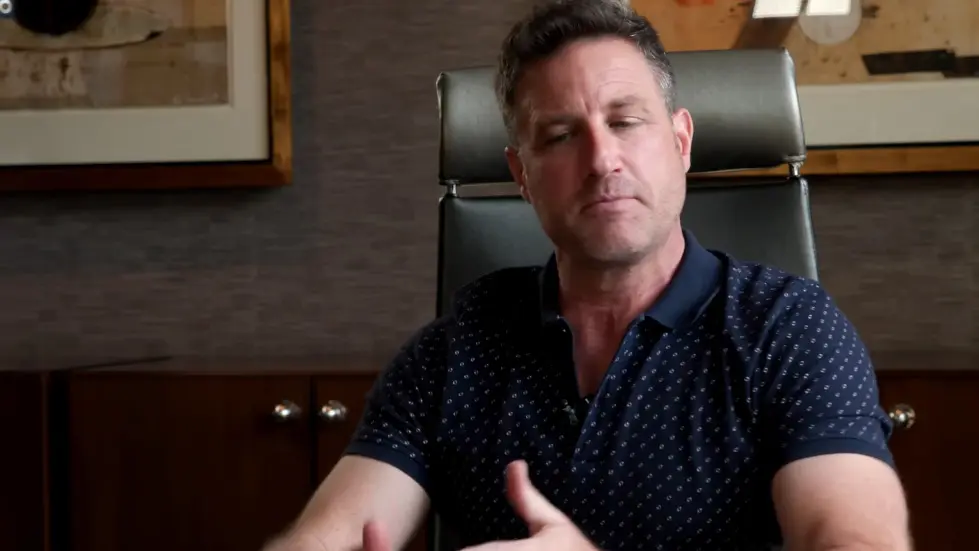 Alex Hormozi: Why I chose to disappoint my dad 007