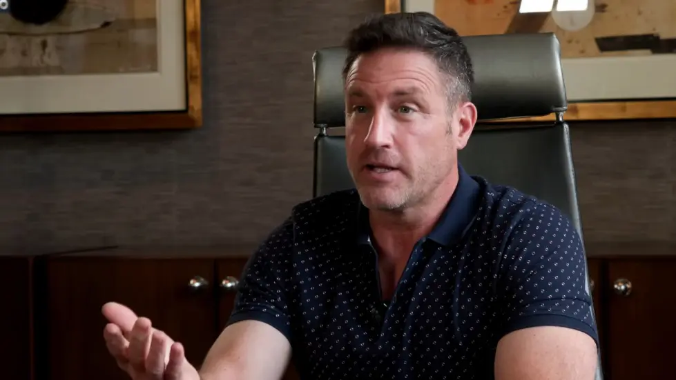 Alex Hormozi: Why I chose to disappoint my dad 011