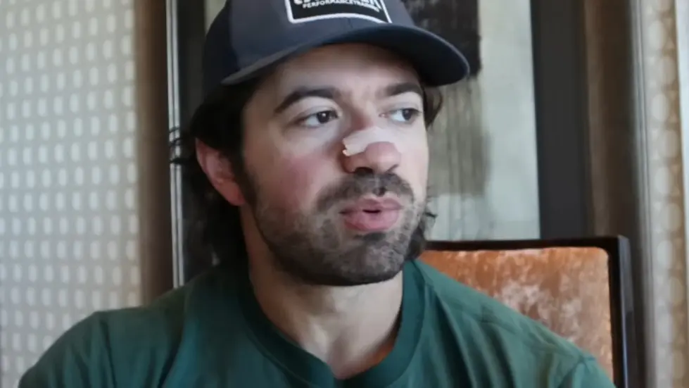 Alex Hormozi: Why I REGRET building a passive income business... 001