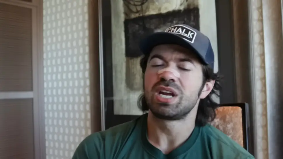 Alex Hormozi: Why I REGRET building a passive income business... 008