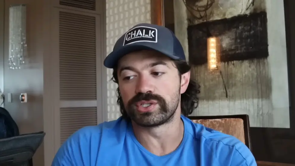 Alex Hormozi: Why PRETENDING to be RICH will make you POOR.. 004