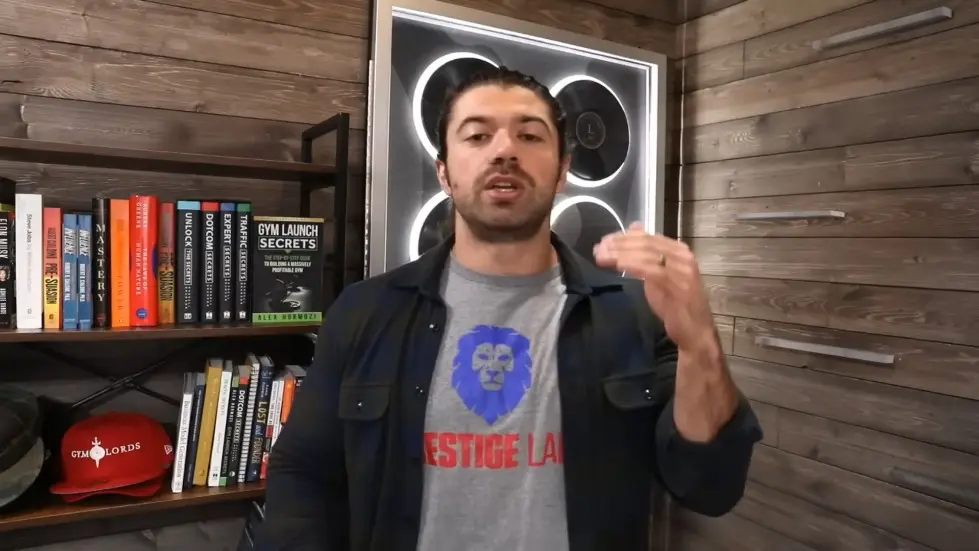 Alex Hormozi: Why The First $100k is the Toughest | Charlie Munger Secrets 008