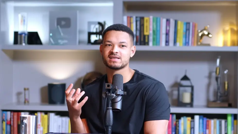 Spotify Founder: How A 23 Year Old Introvert Built A $31 Billion Business! 010