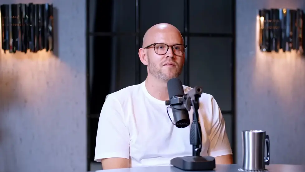 Spotify Founder: How A 23 Year Old Introvert Built A $31 Billion Business! 011