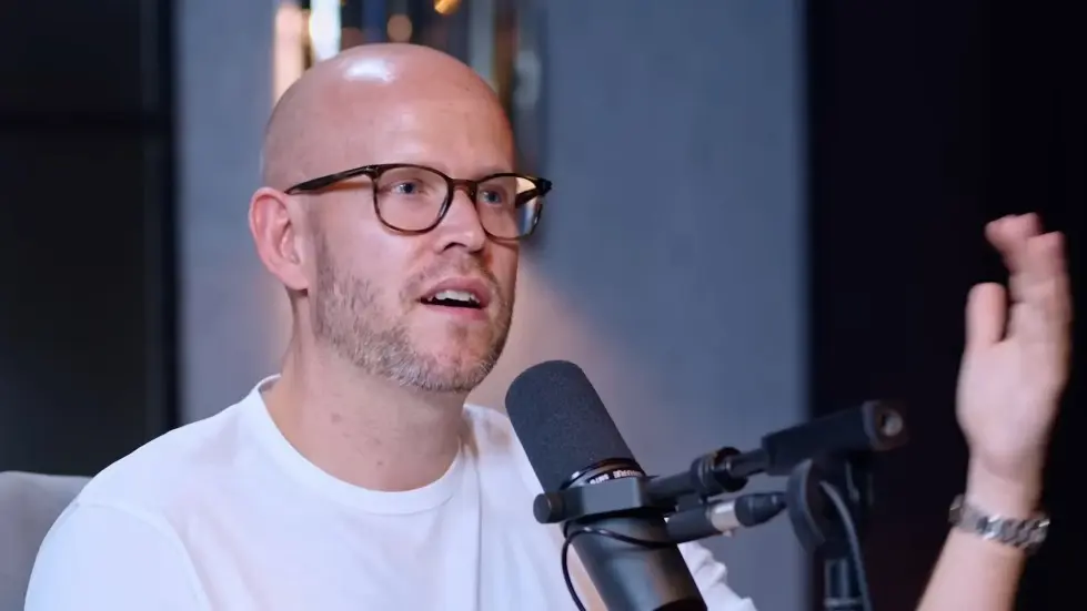 Spotify Founder: How A 23 Year Old Introvert Built A $31 Billion Business! 025