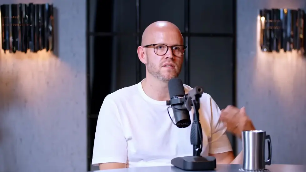 Spotify Founder: How A 23 Year Old Introvert Built A $31 Billion Business! 030