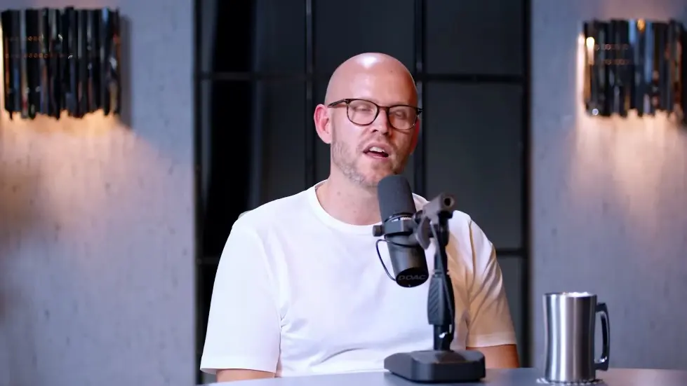 Spotify Founder: How A 23 Year Old Introvert Built A $31 Billion Business! 038