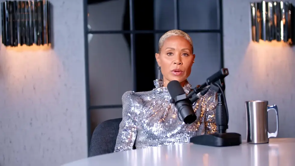 Jada Pinkett Smith (EXCLUSIVE): &ldquo;I Just wanted to stay alive until 4pm!&rdquo; 016
