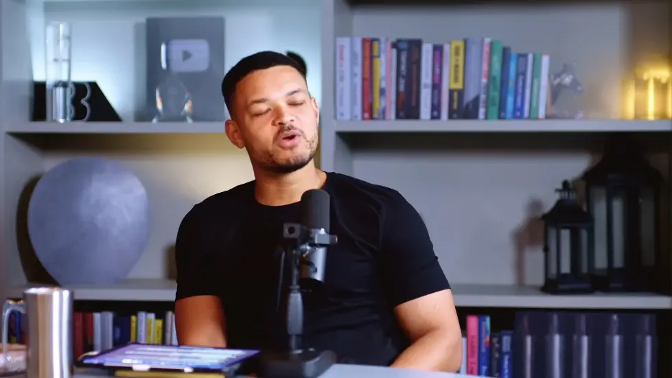 Jada Pinkett Smith (EXCLUSIVE): &ldquo;I Just wanted to stay alive until 4pm!&rdquo; 019