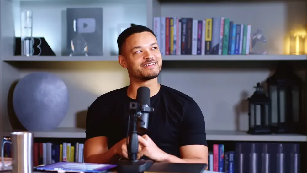 Jada Pinkett Smith (EXCLUSIVE): &ldquo;I Just wanted to stay alive until 4pm!&rdquo; 040