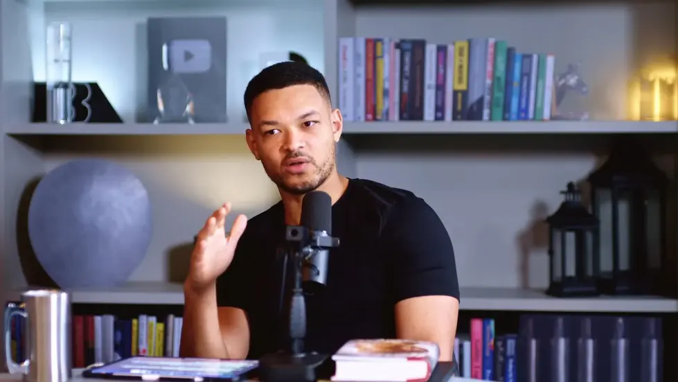 Jada Pinkett Smith (EXCLUSIVE): &ldquo;I Just wanted to stay alive until 4pm!&rdquo; 046