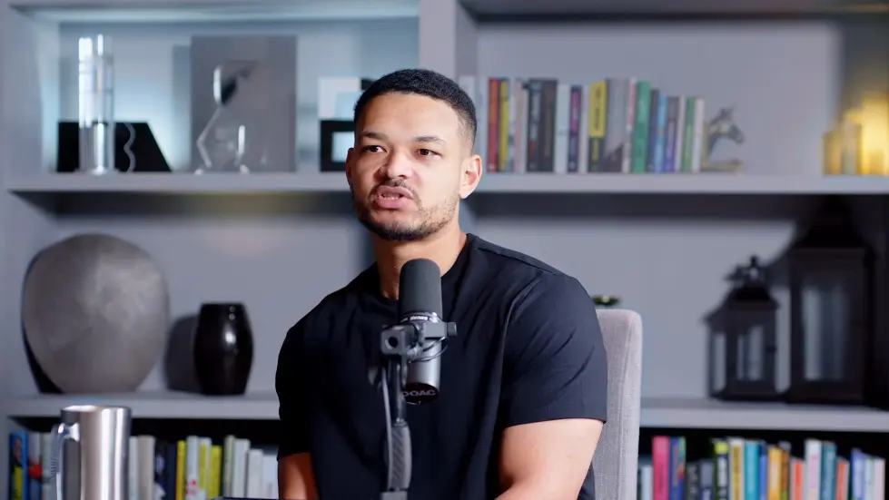 The Fitness Scientist: "Even A Little Alcohol Is Hurting Your Health!" Kristen Holmes 051