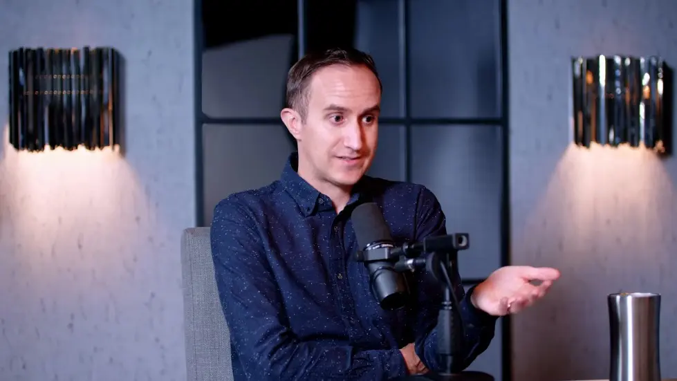 The Savings Expert: &ldquo;Do Not Buy A House!&rdquo; Do THIS Instead! - Morgan Housel 004