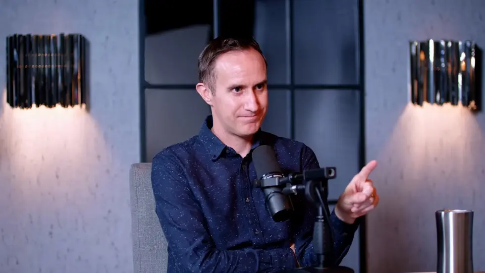 The Savings Expert: &ldquo;Do Not Buy A House!&rdquo; Do THIS Instead! - Morgan Housel 012