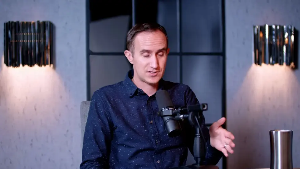 The Savings Expert: &ldquo;Do Not Buy A House!&rdquo; Do THIS Instead! - Morgan Housel 016