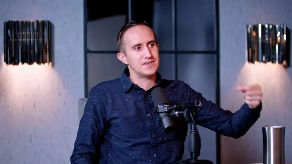 The Savings Expert: &ldquo;Do Not Buy A House!&rdquo; Do THIS Instead! - Morgan Housel 018