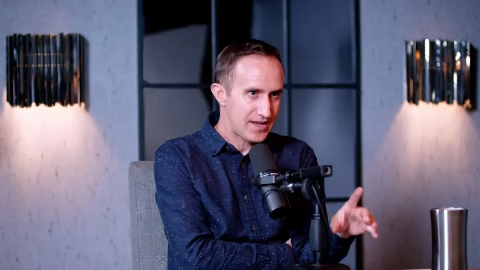 The Savings Expert: &ldquo;Do Not Buy A House!&rdquo; Do THIS Instead! - Morgan Housel 024