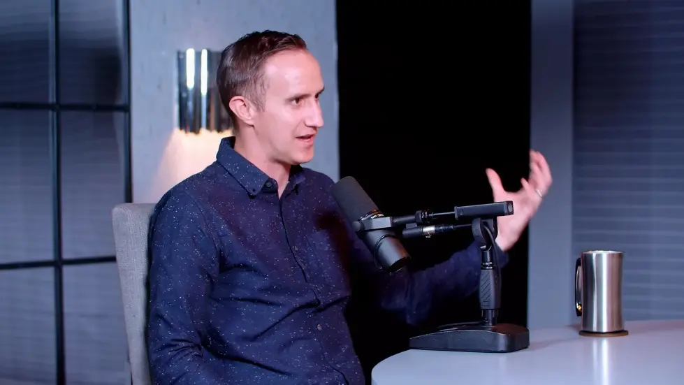 The Savings Expert: &ldquo;Do Not Buy A House!&rdquo; Do THIS Instead! - Morgan Housel 025