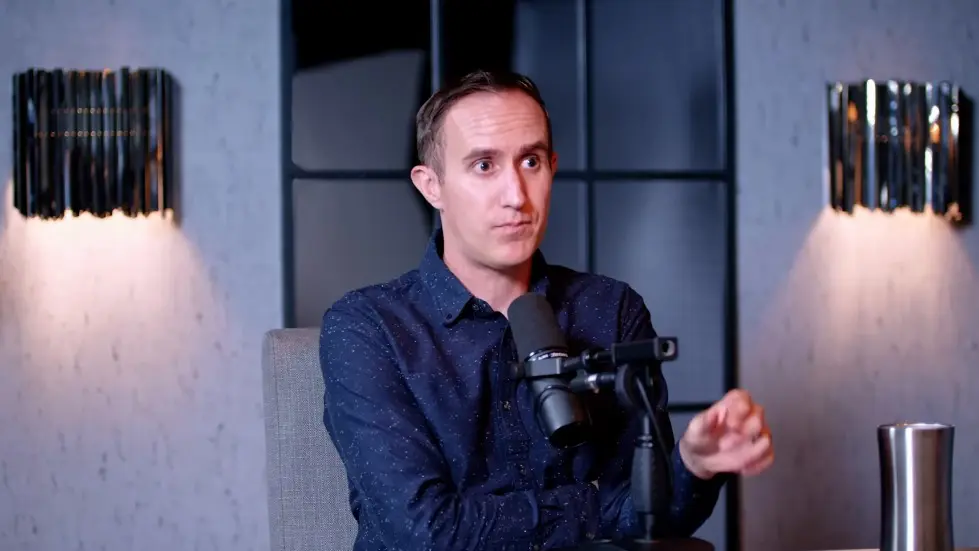 The Savings Expert: &ldquo;Do Not Buy A House!&rdquo; Do THIS Instead! - Morgan Housel 029