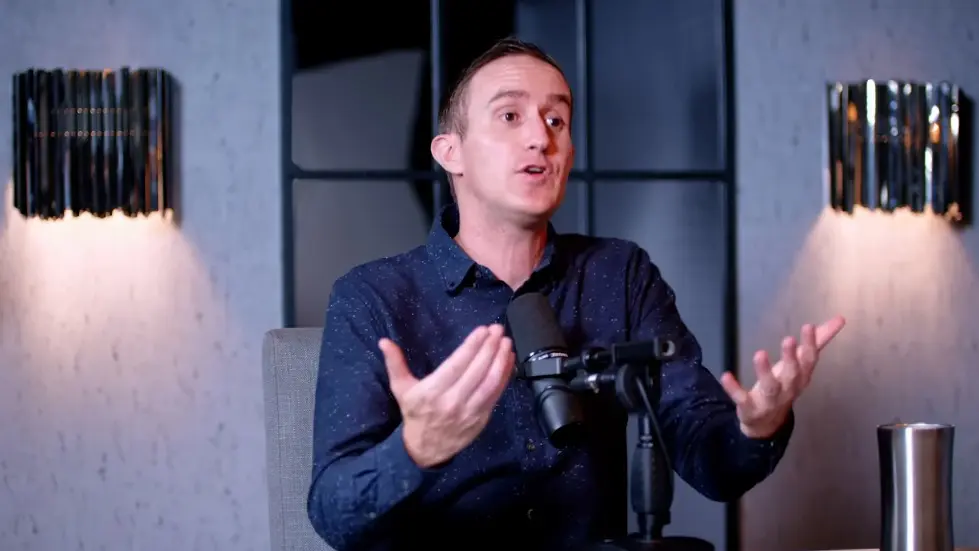 The Savings Expert: &ldquo;Do Not Buy A House!&rdquo; Do THIS Instead! - Morgan Housel 030