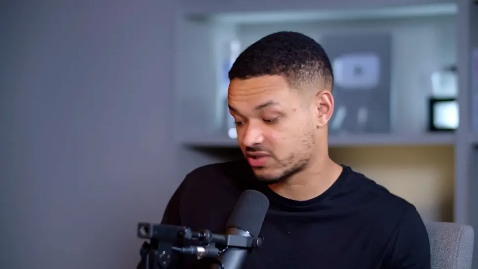 The Savings Expert: &ldquo;Do Not Buy A House!&rdquo; Do THIS Instead! - Morgan Housel 035