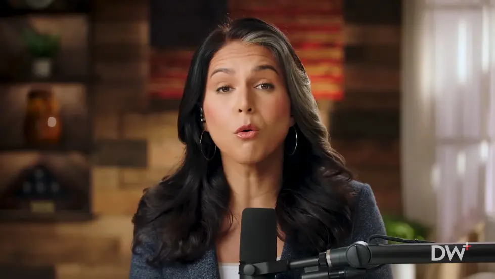 Female Soldiers and Crony Capitalists | Tulsi Gabbard | EP 332 009