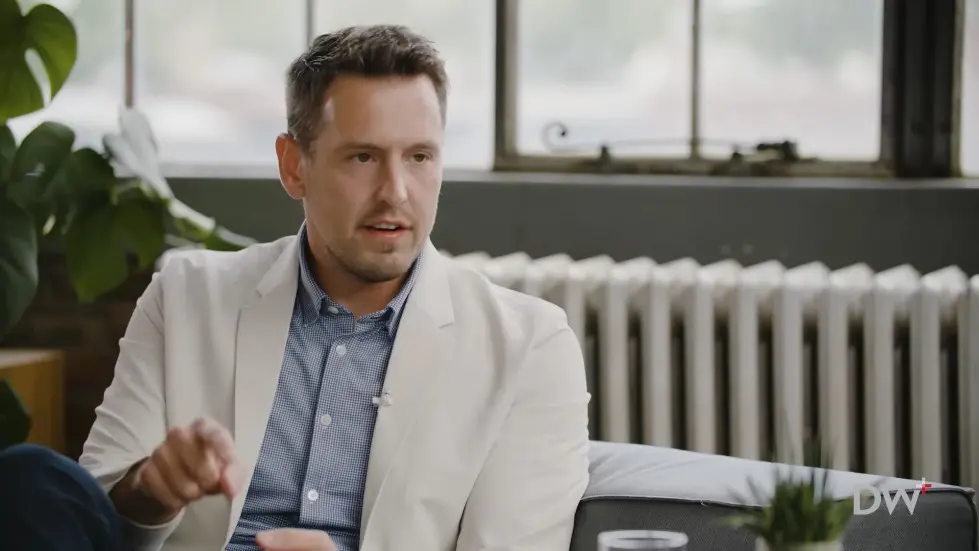 School-Kids as Factory Products | Zach Lahn | EP 370 009