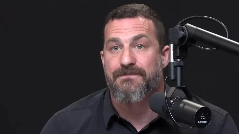 How Psilocybin Can Rewire Our Brain, Its Therapeutic Benefits & Its Risks | Huberman Lab Podcast 008