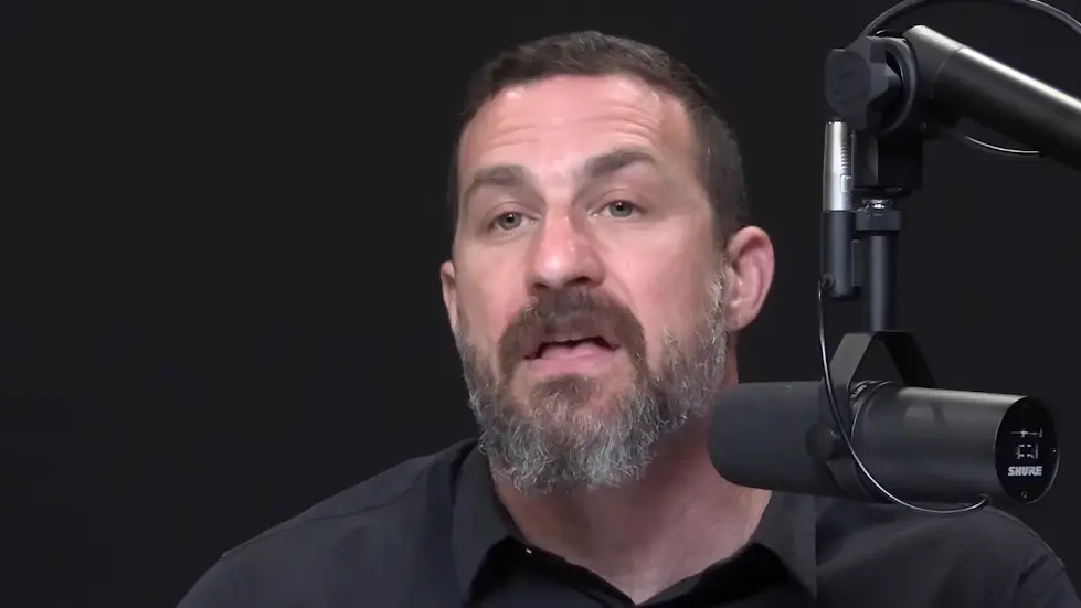 How Psilocybin Can Rewire Our Brain, Its Therapeutic Benefits & Its Risks | Huberman Lab Podcast 045