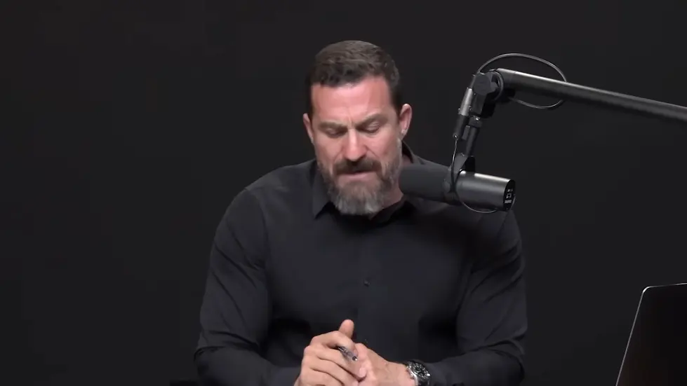 How to Enhance Performance & Learning by Applying a Growth Mindset | Huberman Lab Podcast 010