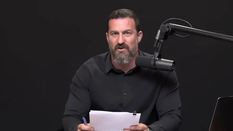 How to Enhance Performance & Learning by Applying a Growth Mindset | Huberman Lab Podcast 015