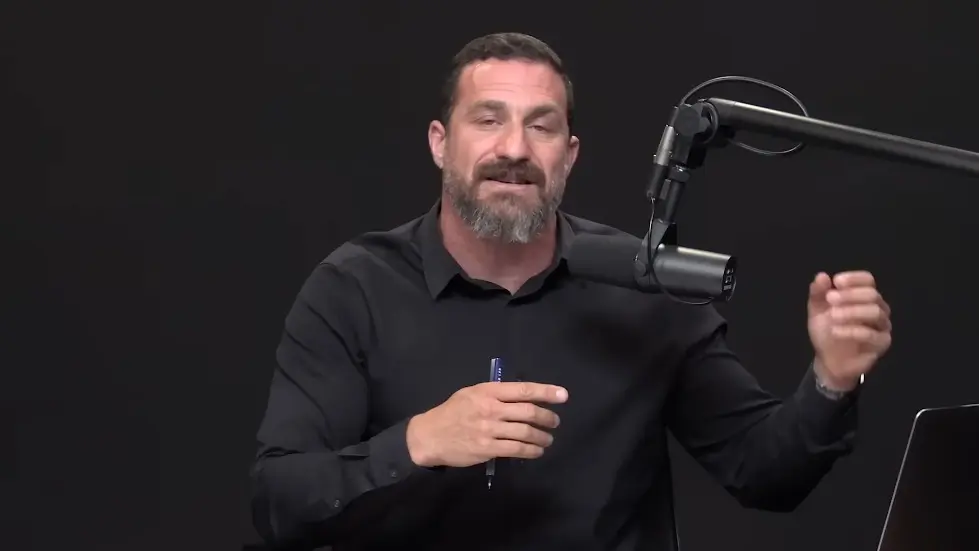 How to Enhance Performance & Learning by Applying a Growth Mindset | Huberman Lab Podcast 021