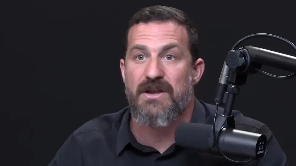 How to Enhance Performance & Learning by Applying a Growth Mindset | Huberman Lab Podcast 028