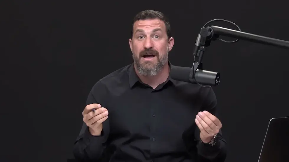 How to Enhance Performance & Learning by Applying a Growth Mindset | Huberman Lab Podcast 040