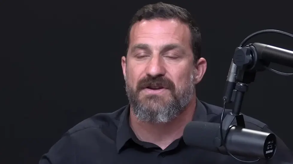 How to Enhance Performance & Learning by Applying a Growth Mindset | Huberman Lab Podcast 047