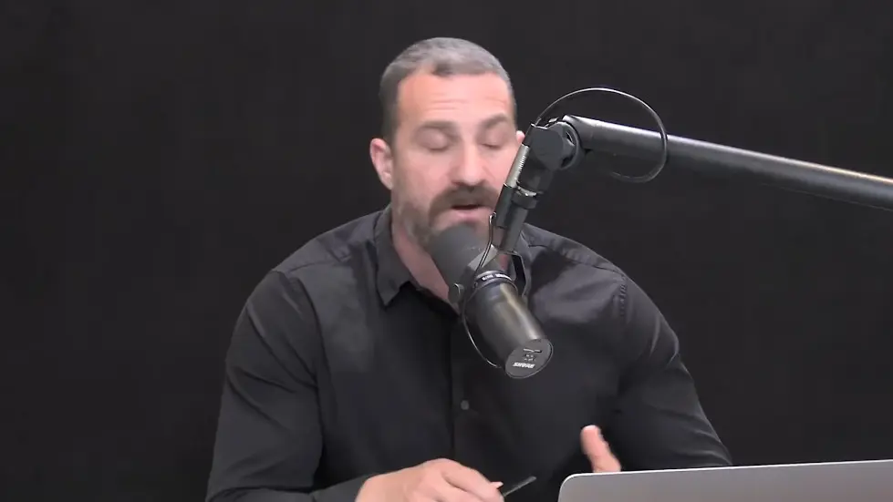 Using Light (Sunlight, Blue Light & Red Light) to Optimize Health | Huberman Lab Podcast #68 007