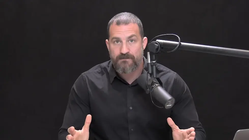 Using Light (Sunlight, Blue Light & Red Light) to Optimize Health | Huberman Lab Podcast #68 029