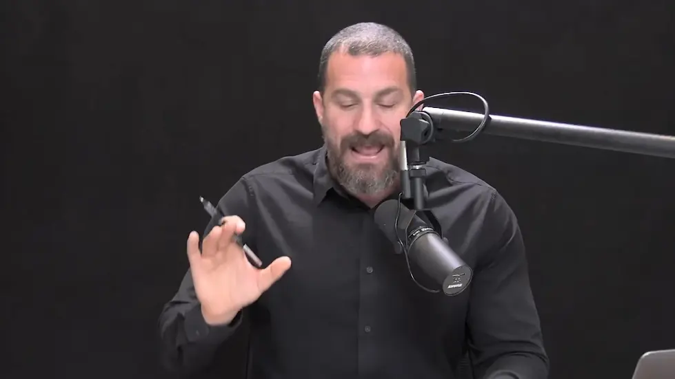 Using Light (Sunlight, Blue Light & Red Light) to Optimize Health | Huberman Lab Podcast #68 034