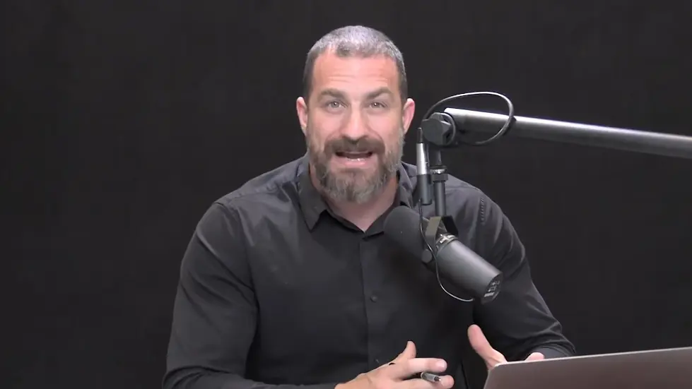 Using Light (Sunlight, Blue Light & Red Light) to Optimize Health | Huberman Lab Podcast #68 049