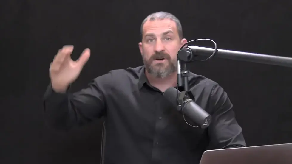 Using Light (Sunlight, Blue Light & Red Light) to Optimize Health | Huberman Lab Podcast #68 071