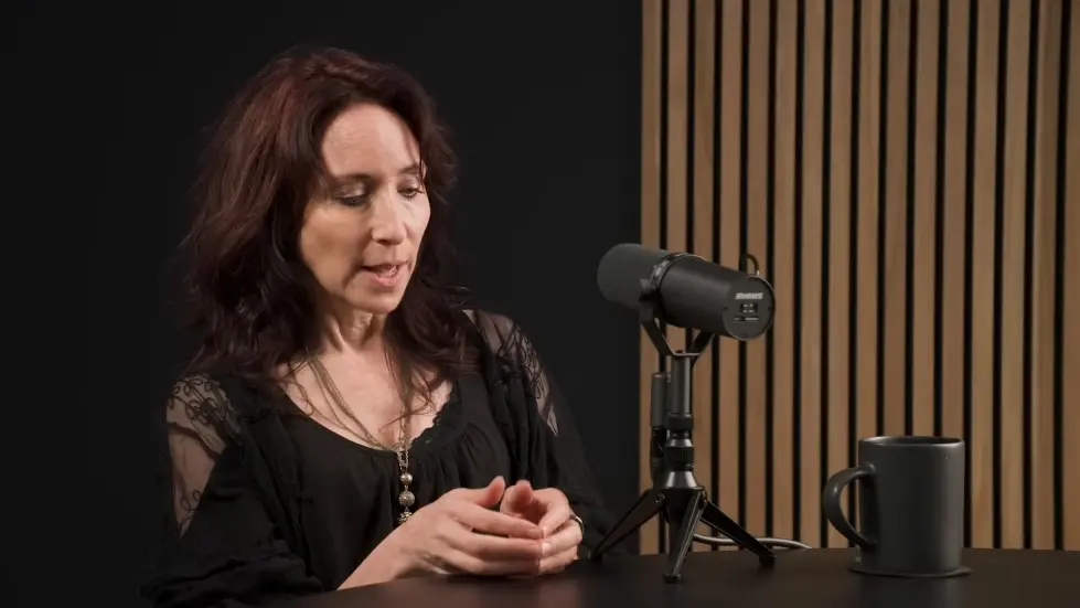 Dr. Elissa Epel: Control Stress for Healthy Eating, Metabolism & Aging | Huberman Lab Podcast 029