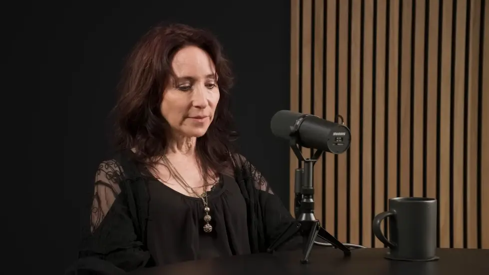 Dr. Elissa Epel: Control Stress for Healthy Eating, Metabolism & Aging | Huberman Lab Podcast 030