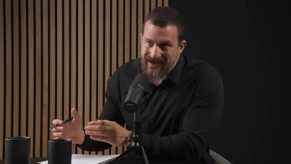 Dr. Elissa Epel: Control Stress for Healthy Eating, Metabolism & Aging | Huberman Lab Podcast 035